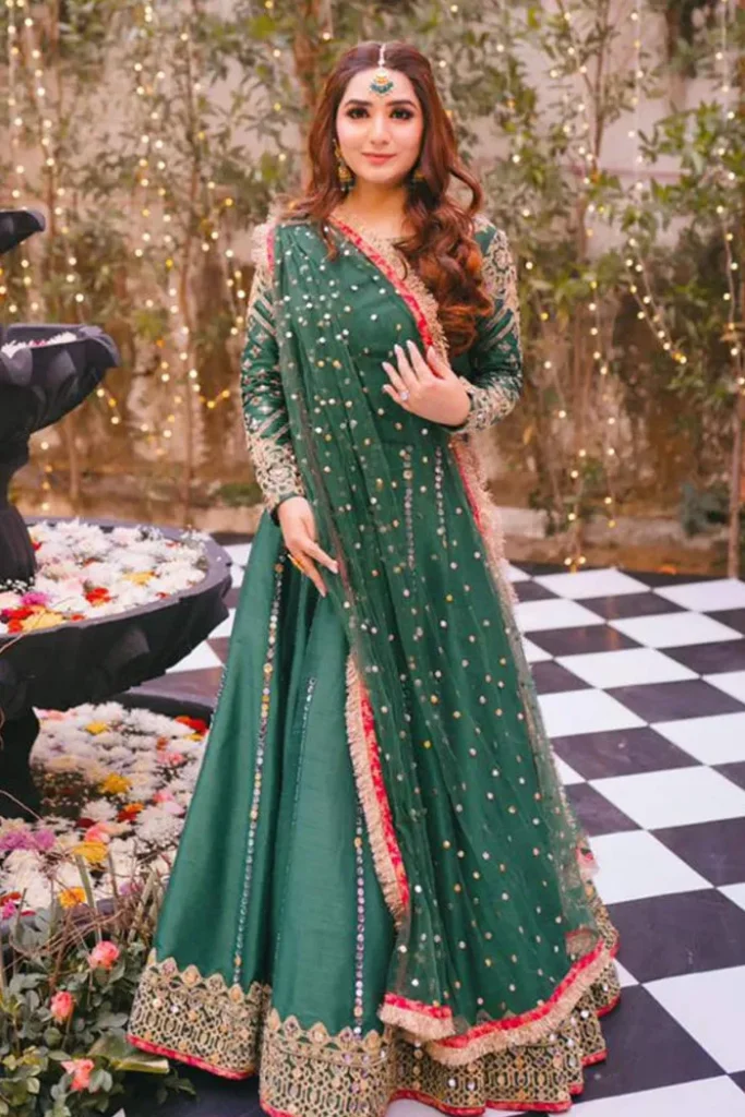 Saira Rizwan Mehndi Bridals - Izzah