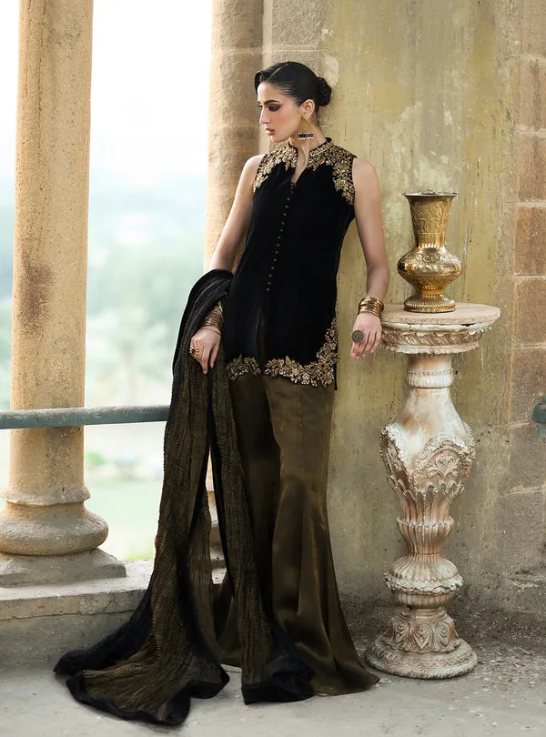 Zainab Chottani Velura Velvet Edit 25 - Mihr Gold