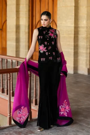 Zainab Chottani Velura Velvet Edit 25 - Keir Vest