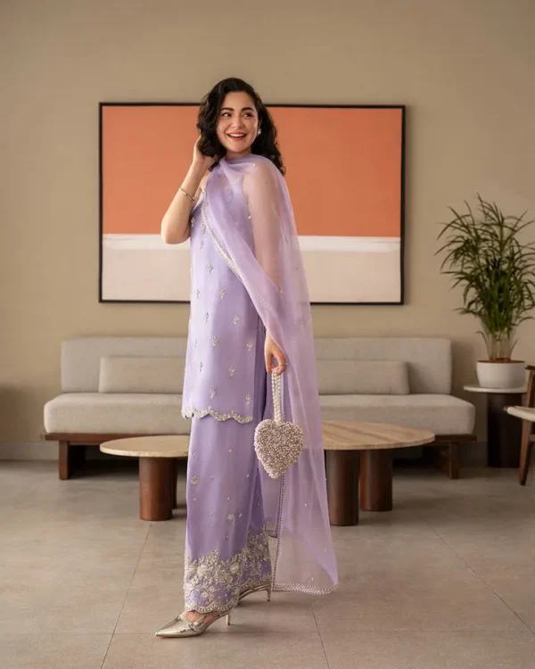 Saqlain R Faiza Saqlain Reina FS Luxe 25 - Renee