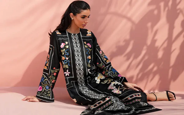 Sania Maskatiya Ready to Wear Designer Suit Zahida Munir Trunkwala ZMT