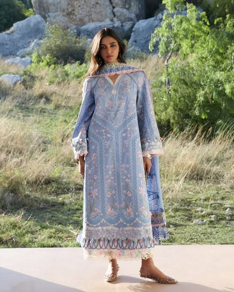 Suffuse Summer Lawn 26 - Elani