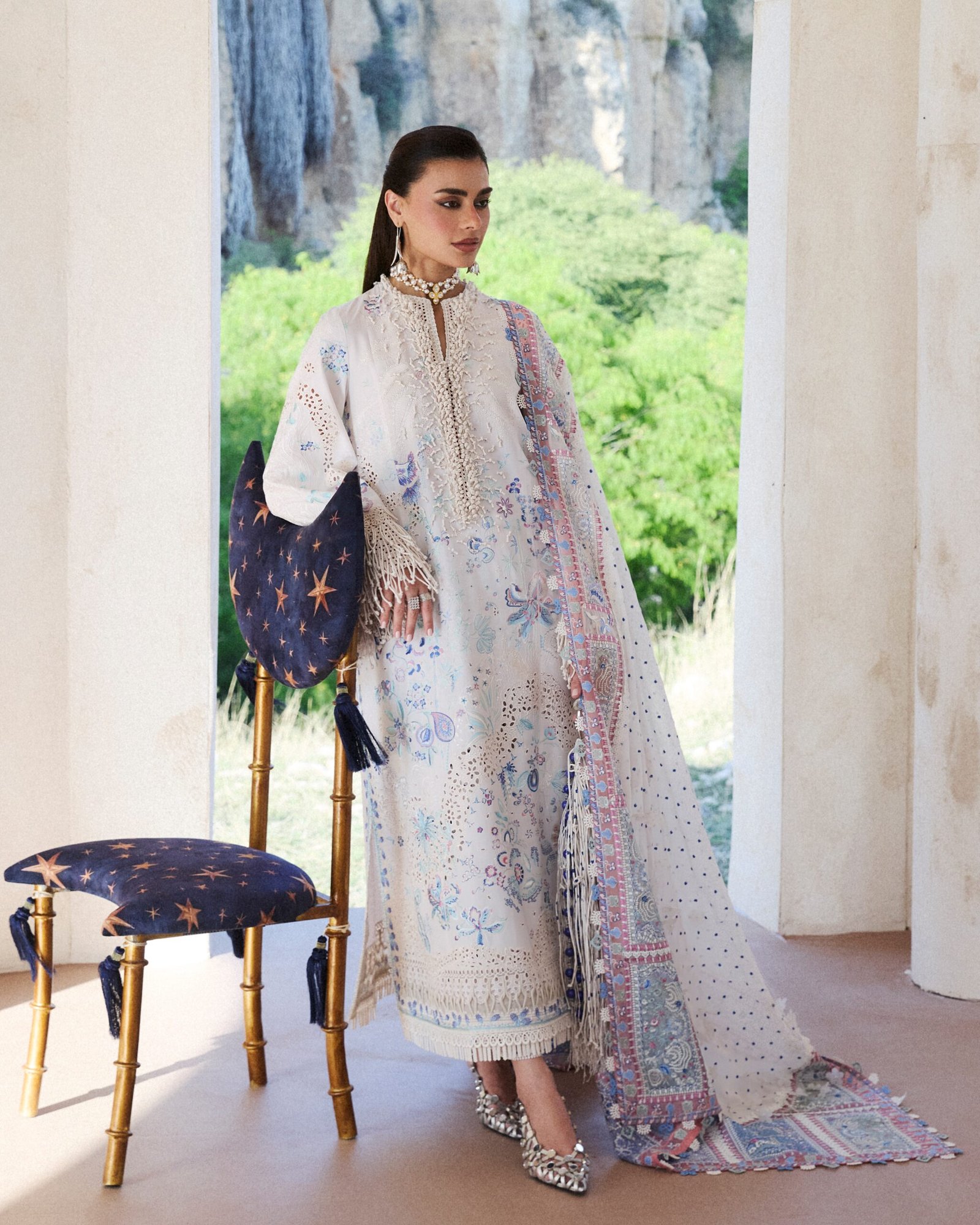 Suffuse Summer Lawn 26 - Veluna